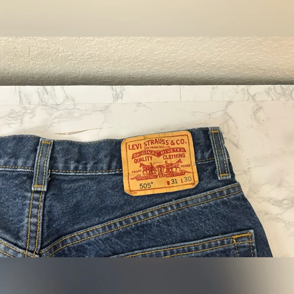 Vintage Mens LEVIS 505 Straight Leg Jeans 31x30 Red Tab Regular Fit Patches​